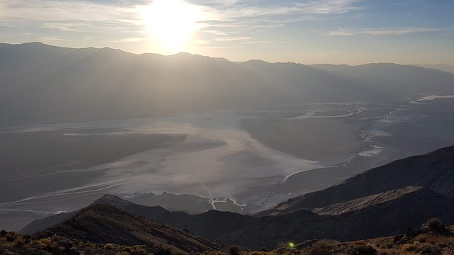 Undgå fælderne: Din guide til troværdige online anmeldelser